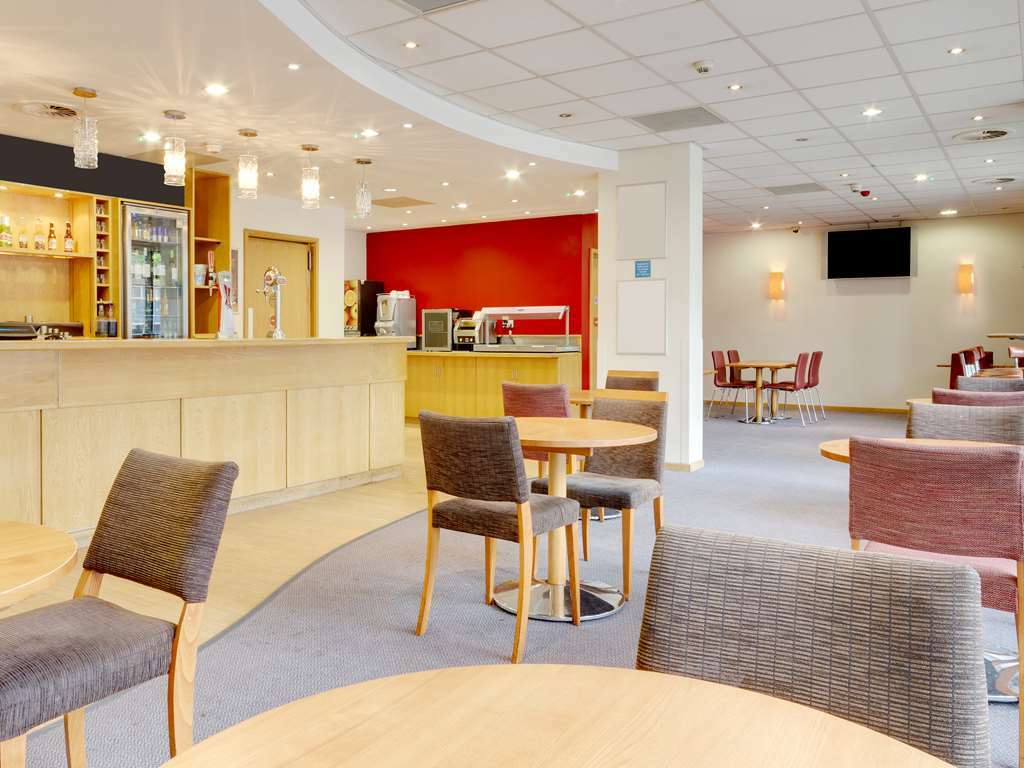 Travelodge Swansea Central Restaurant photo